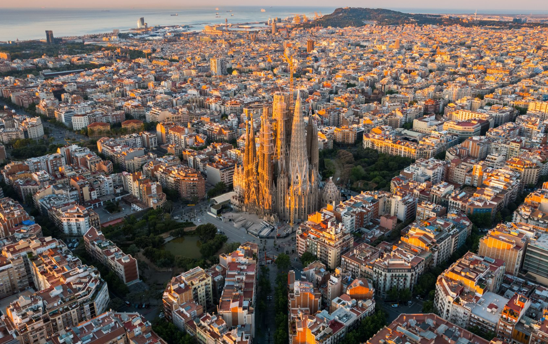 Ministro de Turismo condena el uso de pistolas de agua contra turistas en Barcelona 